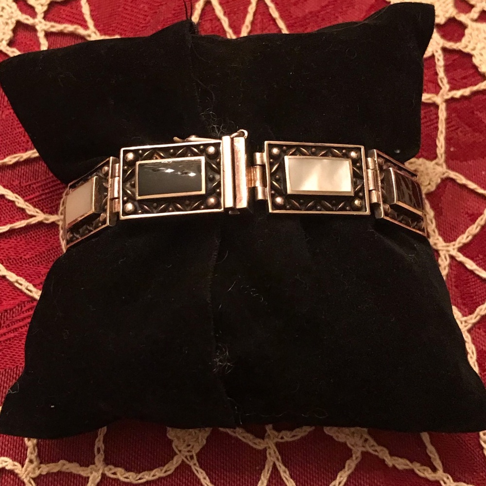 Antique Sterling Silver w/ Onyx & Mother of Pearl - Picture 2 of 6